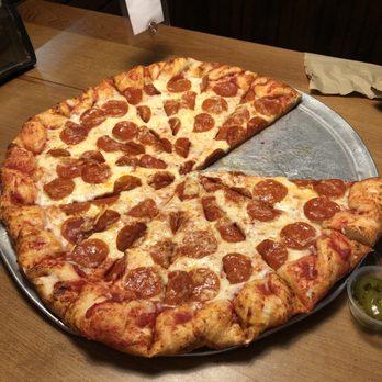 Howie & Son's Pizza Parlor