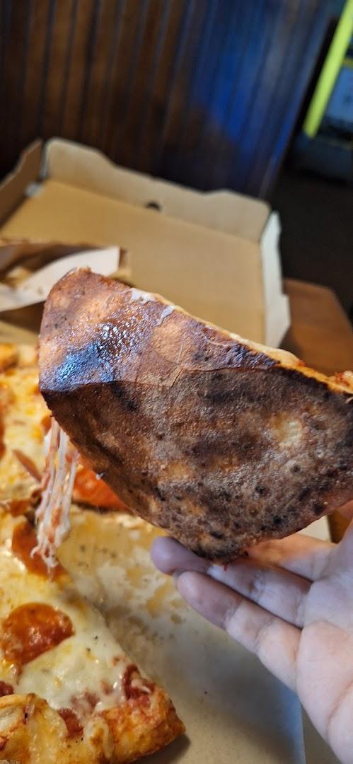 Howie & Son's Pizza Parlor